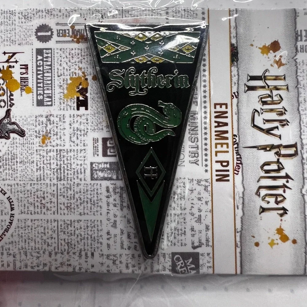 Harry Potter Slytherin Enamel Pin Loungefly Ages 8-13